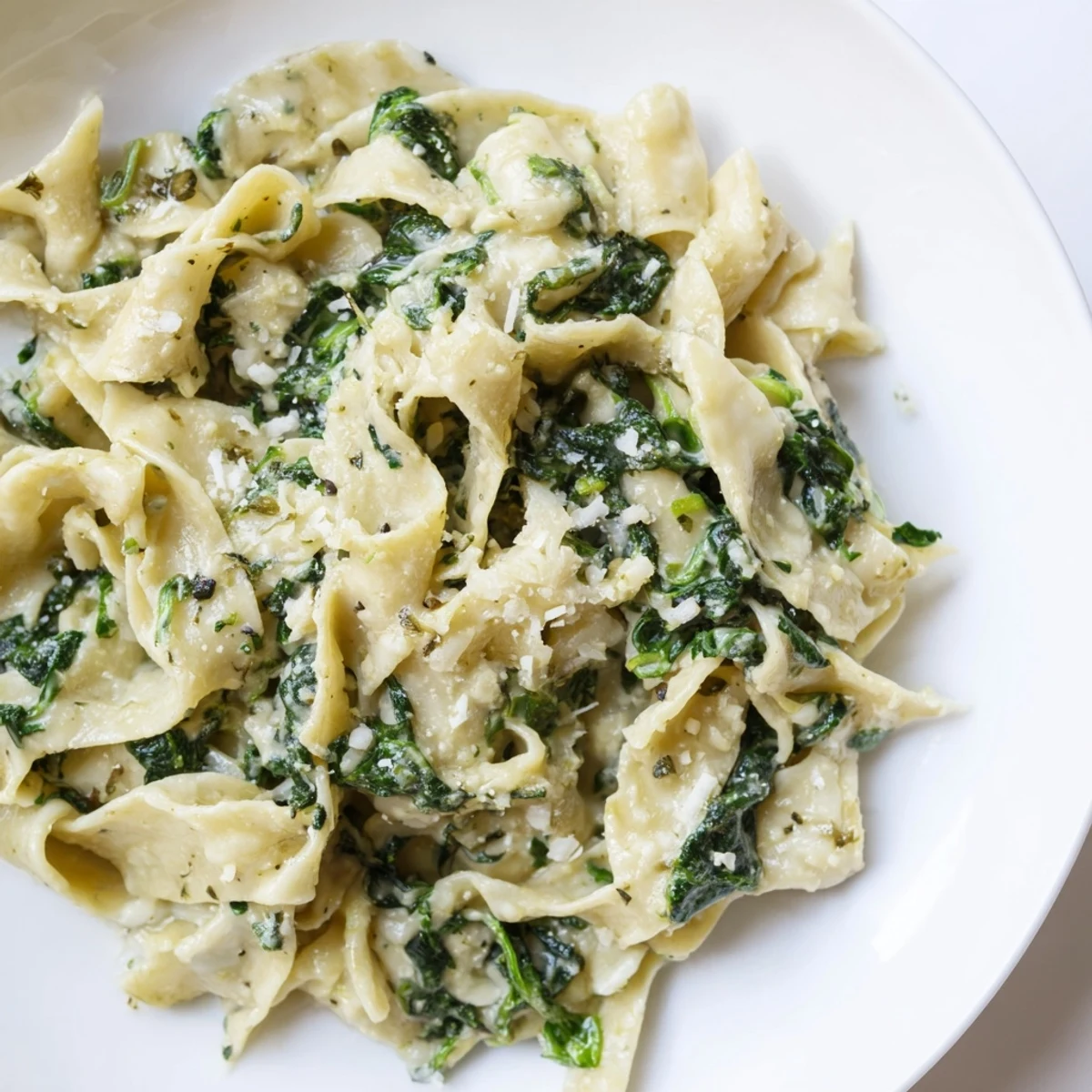 Creamy Spinach Garlic Noodles